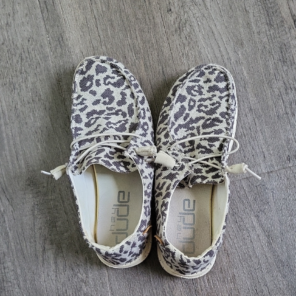 Hey Dude Women's Leopard Print Flats